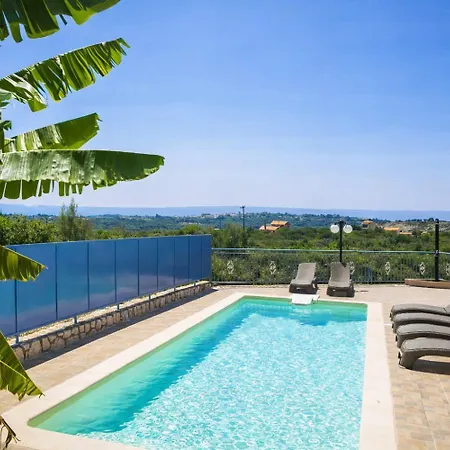 Villa Xenia Karavádhos